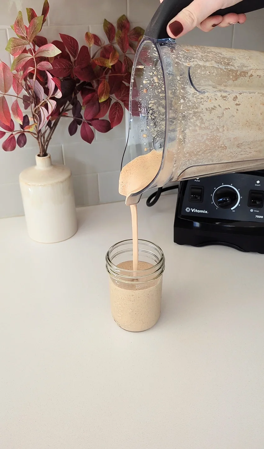 Apple Pie Smoothie in Mason Jar